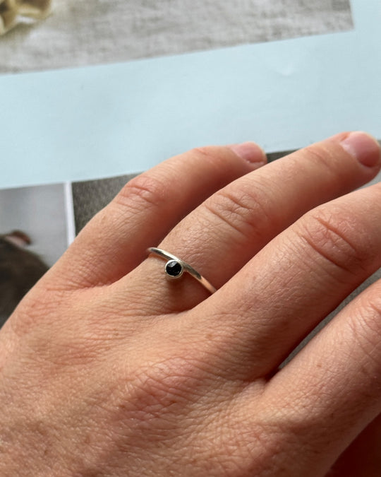 UNUSUAL RING / 2